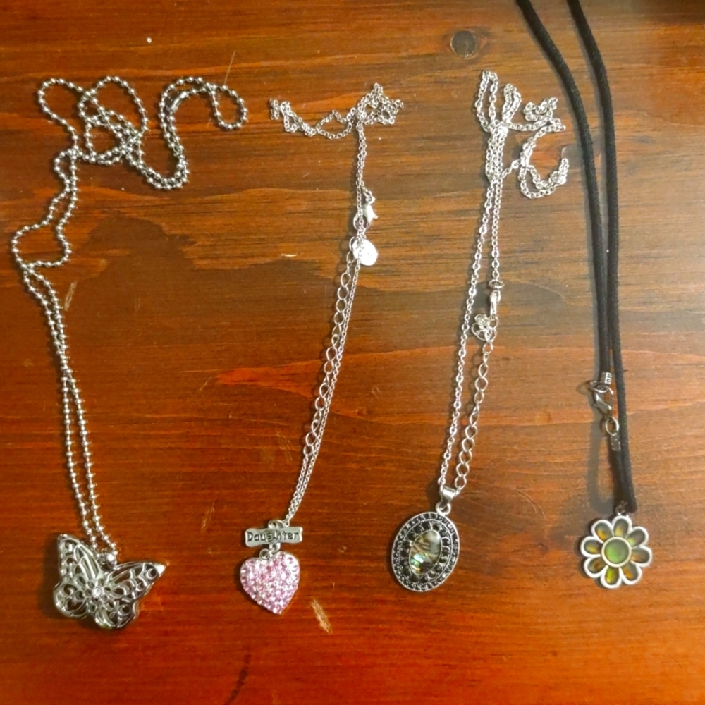 Cute necklace